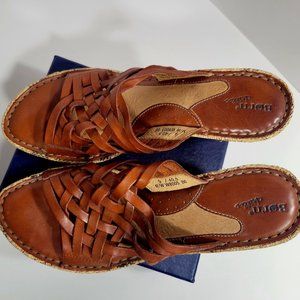 Born Drilles Sandals Women's Size 9 Tan Caramelo Leather Wedge Slip On Shoes